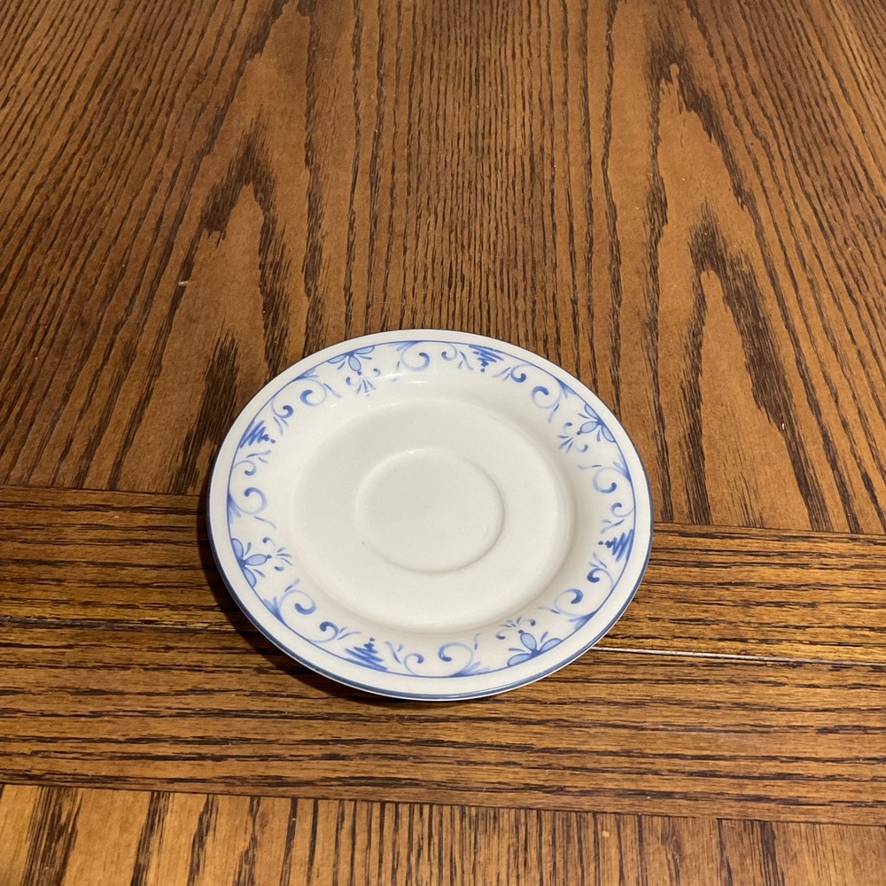 Pretty Lenox Chinastone Country Blue Floral Decorative Saucer